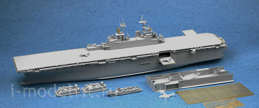 05611 Трубач 1/350 Многоцелевой десантный корабль ВМС США Wasp LHD-1