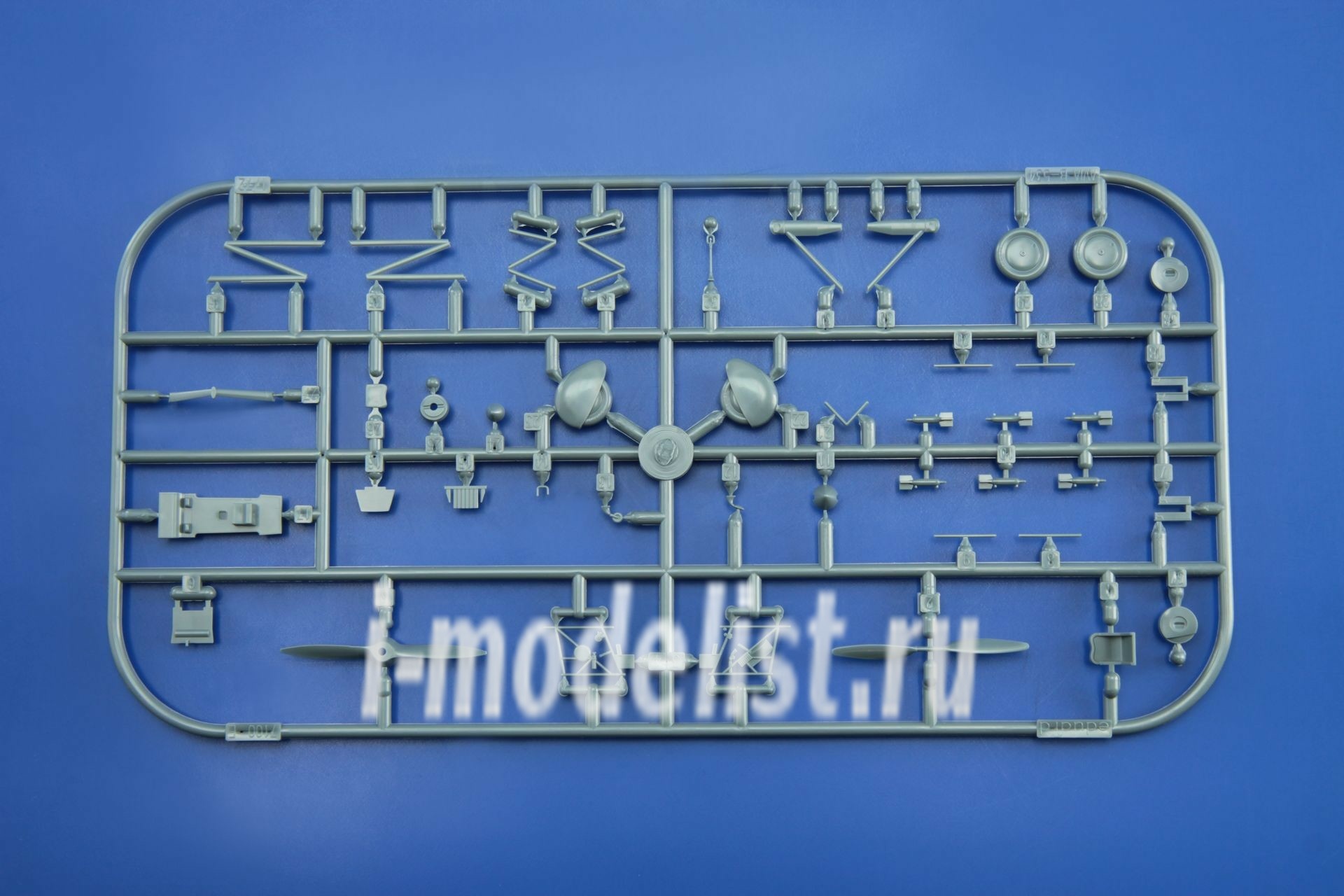 70101 Eduard 1/72 Avia B.534 III. série