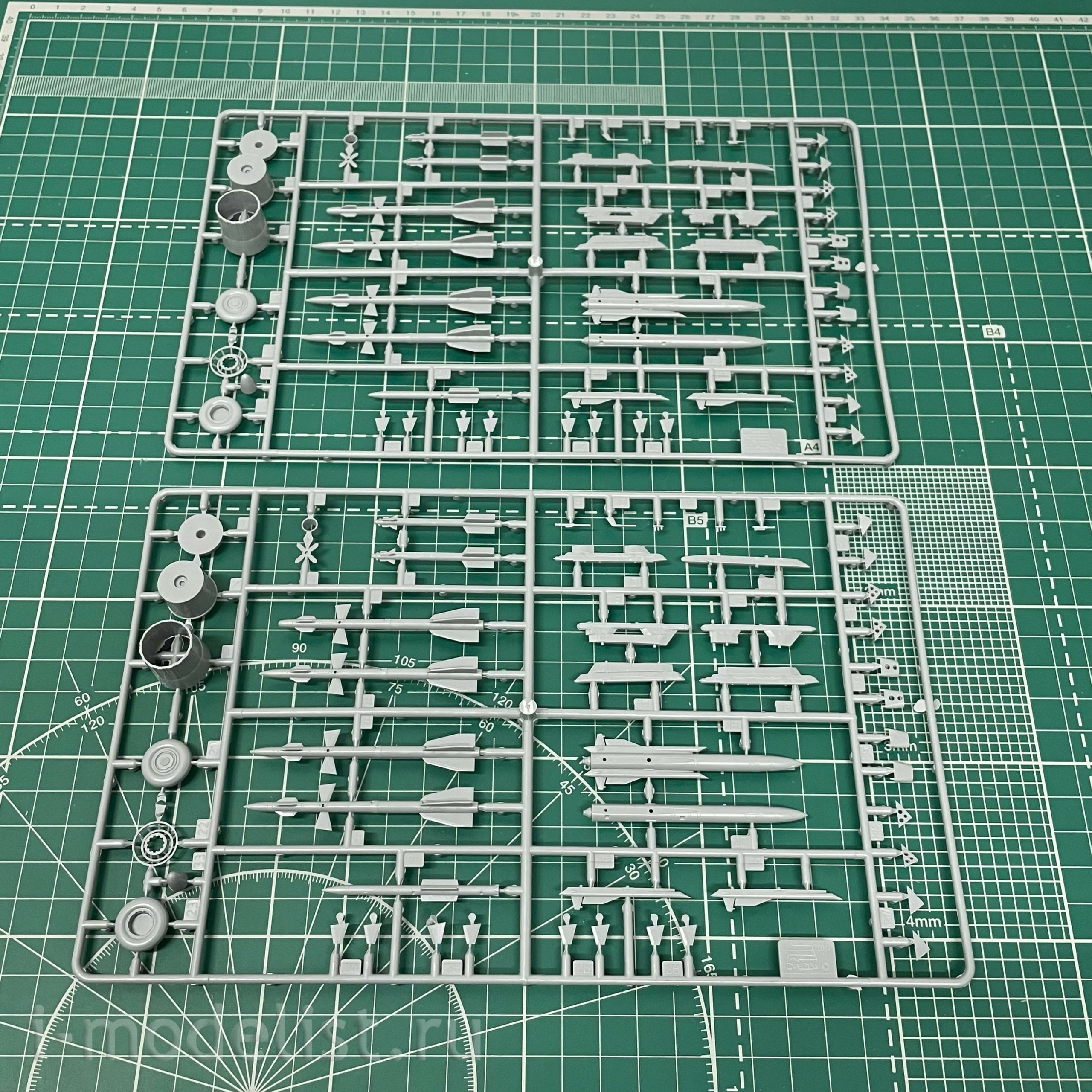 7297 Звезда 1/72 Российский палубный истребитель Су-33