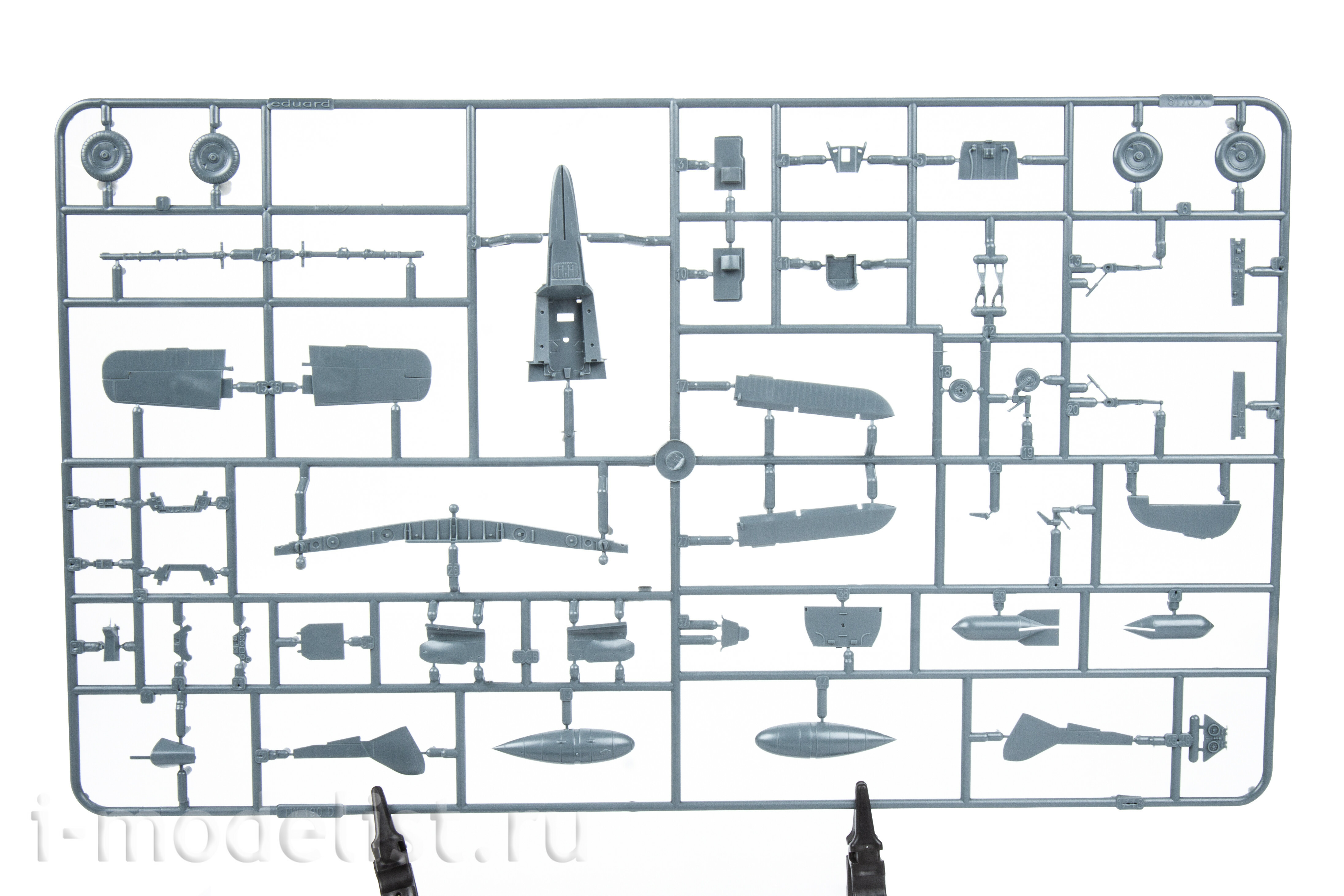 8185 Eduard 1/48 Fw 190D-11/ D-13