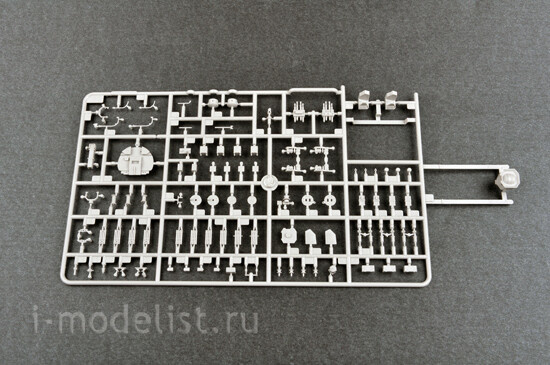 03710 Трубач 1/200 Британский линейный корабль HMS Hood