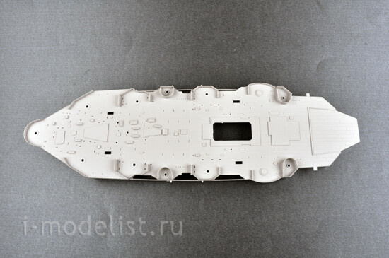 03710 Трубач 1/200 Британский линейный корабль HMS Hood
