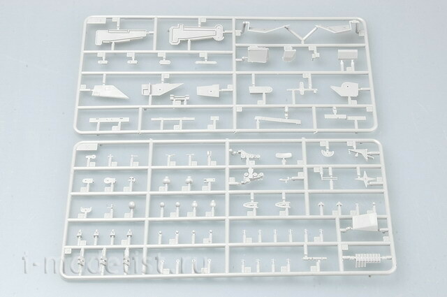 05754 Трубач 1/700 Авианосец CVN-71