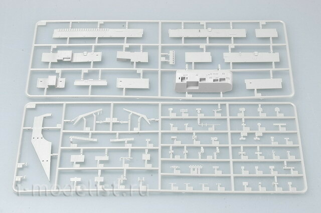05754 Трубач 1/700 Авианосец CVN-71